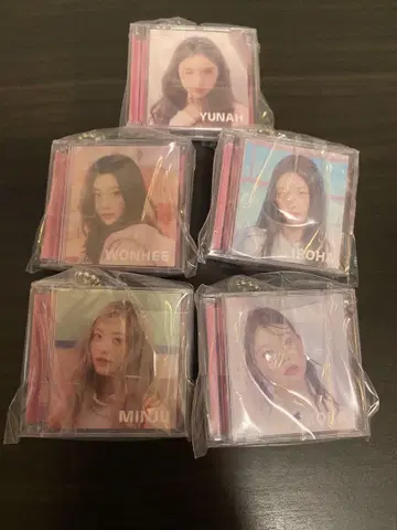 ILLIT 미니 CD 컬렉션 전 5종 컴프 세트