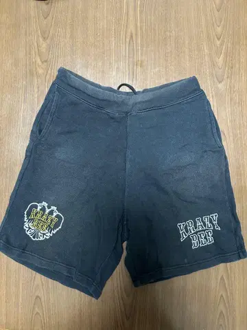KRAZY BEE XL 블랙 하프 팬츠