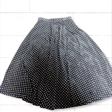 그레이 화이트 도트 플레어 스커트