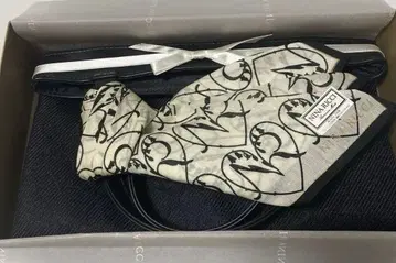 NINA RICCI 토트백 & 손수건 기프트 세트 손수건 세트