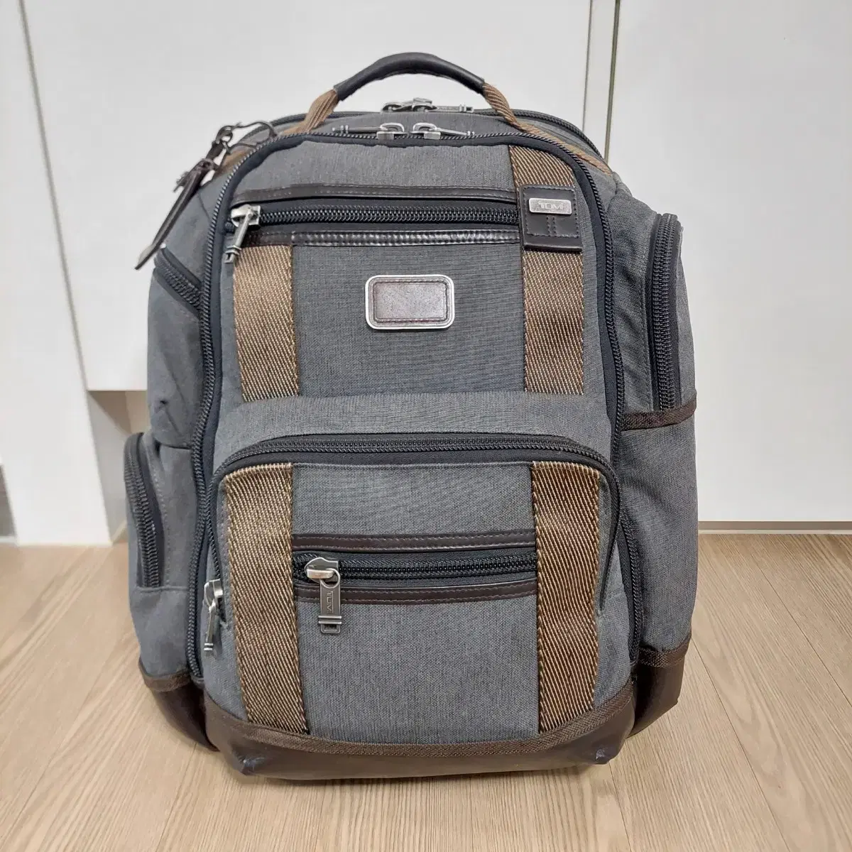 tumi alpha bravo kingsville deluxe backpack Brief Pack Portmantos this model combines capacity with a sleek profile Tumi Alpha Bravo Kingsville Deluxe