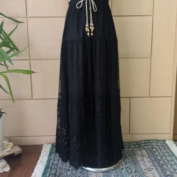 블랙 레이스 롱 스커트
