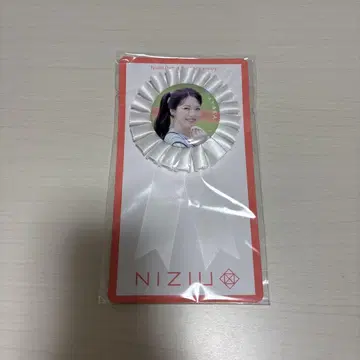 NiziU 로제트 캔뱃지 아야카