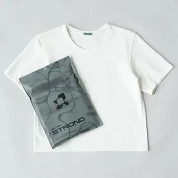 STRONG PACKTEE white S 사이즈 ours