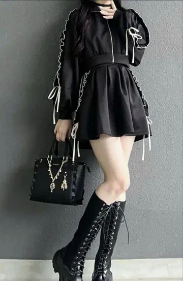Lovilyn 프릴 리본 저지 셋업 블랙 저지