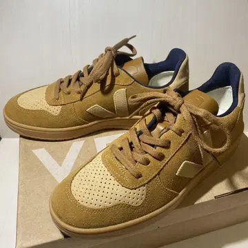 VEJA 베자 V-10 스니커즈 26cm