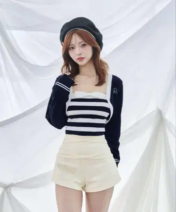 다리치 레이어드 보더 니트 앙상블