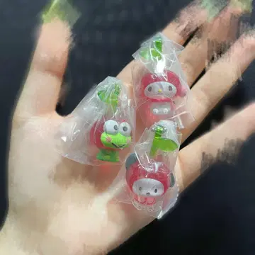 산리오 캐릭터즈 나카요시 사쿠라 체리 스윙 가챠가챠