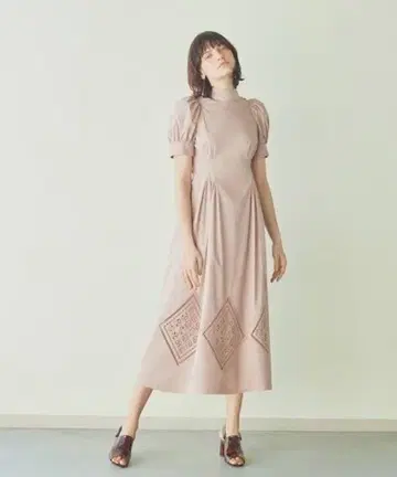 셀포드 자수 원피스 36