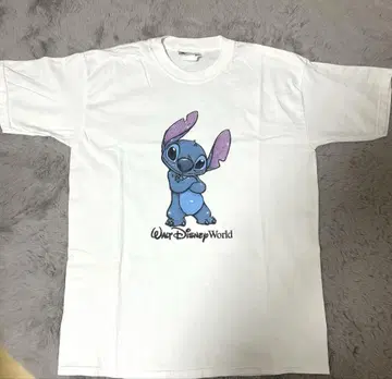 릴로 & 스티치 티셔츠