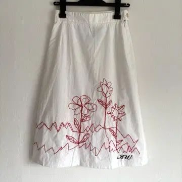 베르나르드 빌헬름 2000S/S 아카이브 자수 스커트
