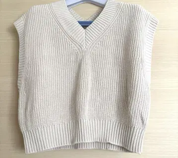 새상품급 H&M 풀오버 베스트 XS