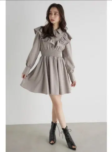 rienda 프론트 ZIP 프릴 미니 SH OP 베이지