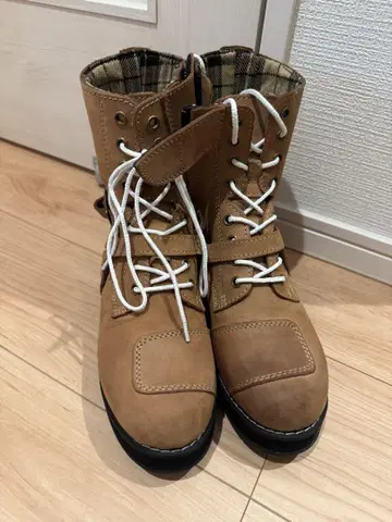 와일드 윙 부츠