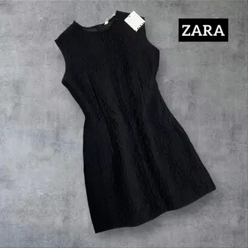 미사용 새상품 ZARA 입체 주름 가공 슬리브리스 원피스 BLACK