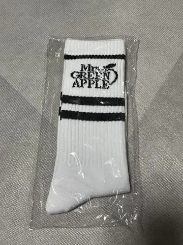Mrs.GREEN APPLE 와카이 프로듀스 양말