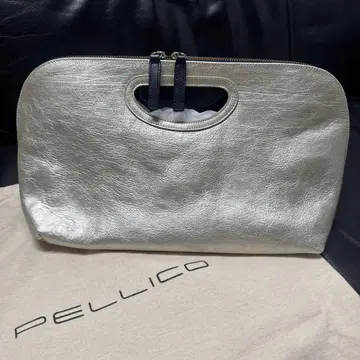 PELLICO 실버 네이비 클러치백 양/소가죽