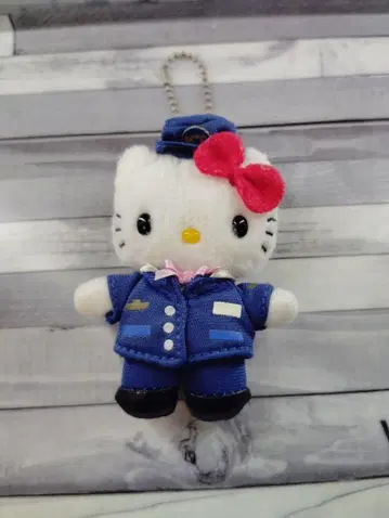초레어 헬로 키티 철도 박물관 봉제 인형 마스코트 키링