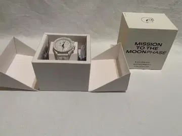 Swatch Mission to the Moonphase 화이트