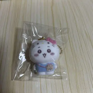 치이카와 키티 콜라보 플로키 스트랩