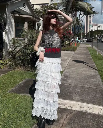 Dariach 다리치 플라워 레이스 티어드 프릴 스커트 FREE