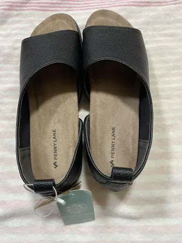 프리미코로리 발 베드가 있는 샌들