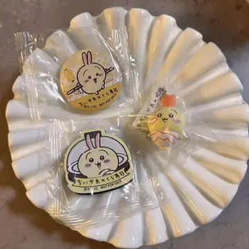 치이카와 (먼작귀) 쿠라스시 토끼 피규어 캔뱃지 마그넷