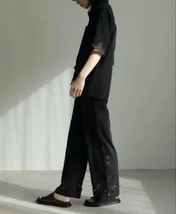 컷워크 레이스 팬츠 아누케
