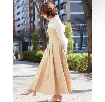 dazzlin 페미닌 플리츠 잔스카
