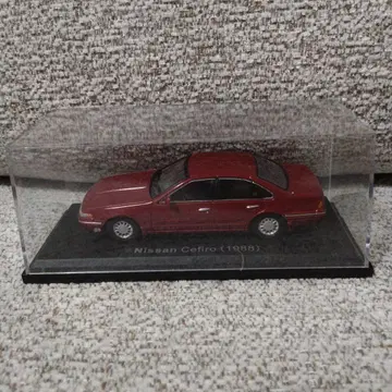 일본산 명차 1/43 Nissan Cefiro (1988) 와인 레드