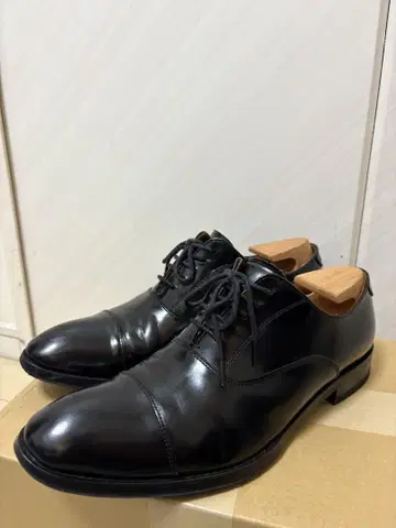 REGAL 블랙 가죽 드레스 슈즈