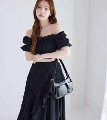 NICE CLAUP 일레헴 티어드 롱 원피스