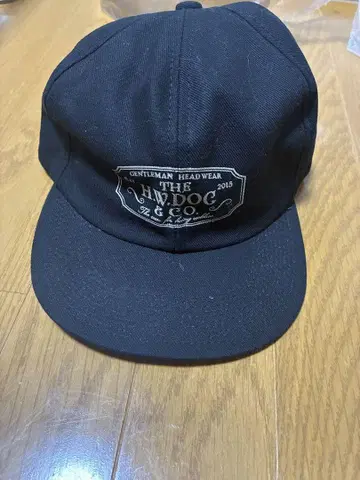 THE E.W. DOG & CO. 블랙 캡
