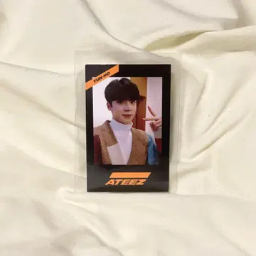 ATEEZ 유노 트레이딩 카드