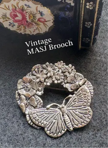 빈티지 웨일즈 MASJ 플라워 리스와 버터플라이 브로치