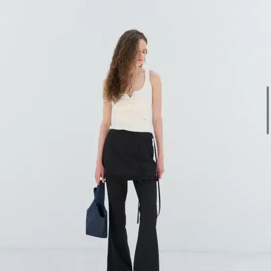 포에토 SILLING PANTS SKIRT SET - BLACK 포에토 SILLING PANTS SKIRT SET - BLACK