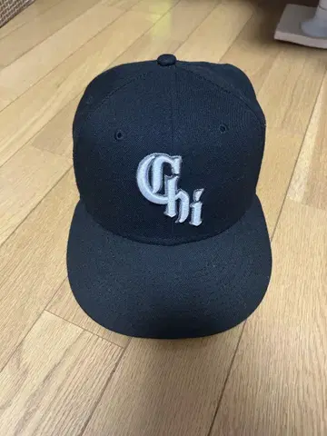NEWERA 화이트 양말 캡