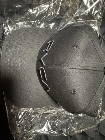 새상품 완판템 RVCA 블랙 야구 모자