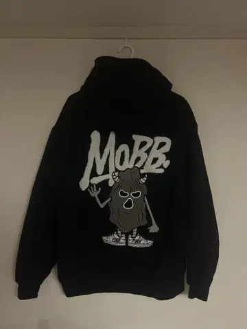 MOBB 블랙 후드티 M 사이즈