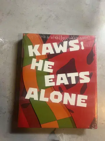 KAWS / "He Eats Alone" (미개봉 새상품)