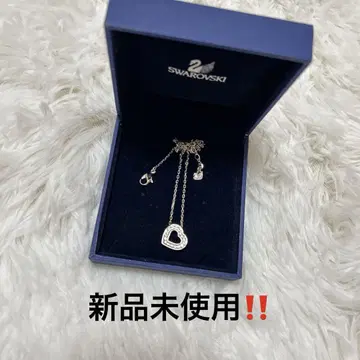 미사용 새상품 스와로브스키 하트형 목걸이