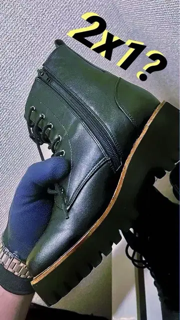 블랙 크로커다일 스타일 레이스업 부츠
