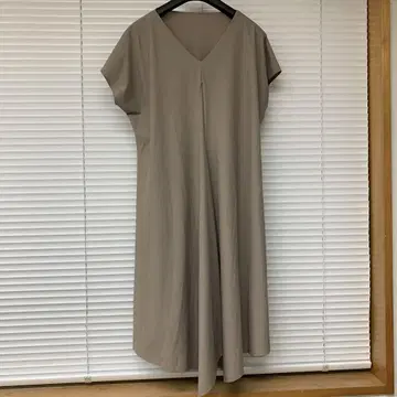 베이지 새상품 원피스 사이즈 F