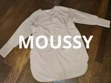 새상품급 MOUSSY 베이지 긴팔 튜닉
