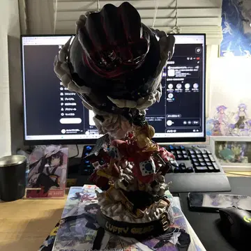 몽키 D 루피 피규어 초초레어 세로 35cm 폭 18cm 깊이 22cm