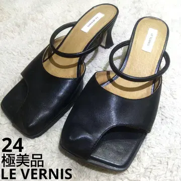 컨디션 최상 LE VERNIS 블랙 샌들 뮬 24
