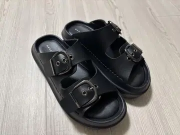 로리즈팜 샌들
