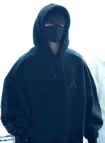 정국 착용 아조바이아조 ARMY 오버 후드티