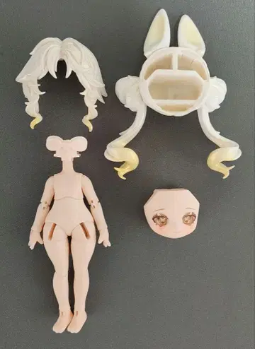 불가식 인형, 달을 뛰어넘는 시간, 꿈의 이