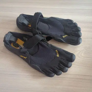 새상품급 1회 사용만 Vibram FiveFingers 블랙 사이즈 42